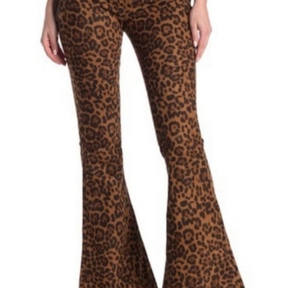 Blank NYC 27 Flare Leopard Soft Suede-like Pull on Pants, New. - Picture 3 of 15